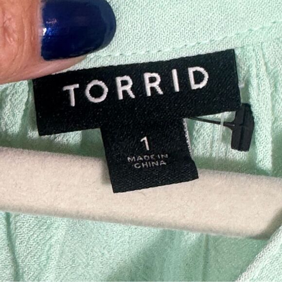 Torrid Green Embellished Tank Top - Picture 5 of 11